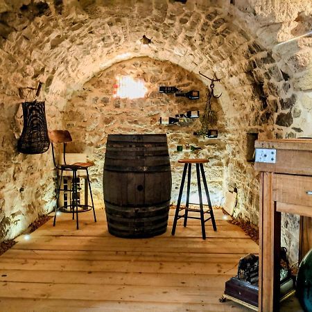 Charmante Suite Independante Avec Cave A Vin Cournonsec Exterior foto