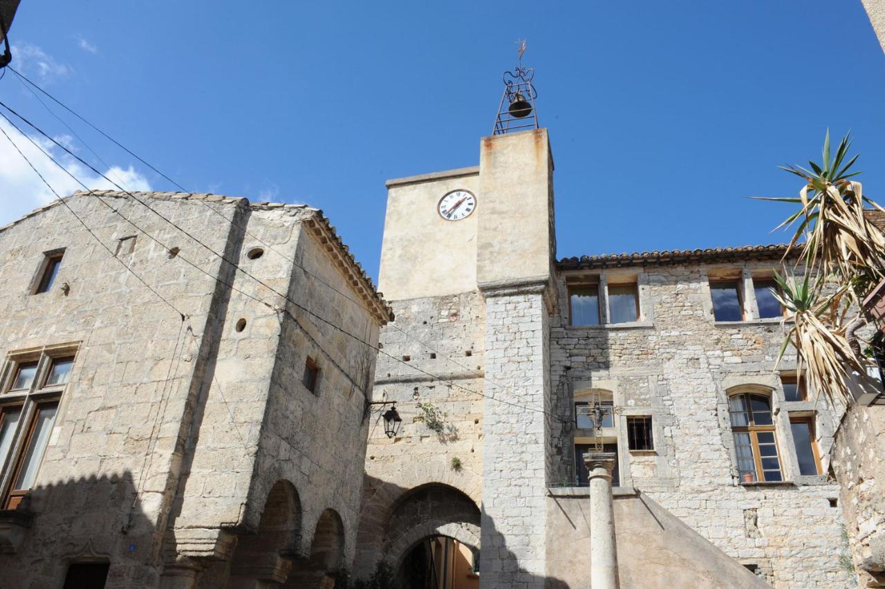 Charmante Suite Independante Avec Cave A Vin Cournonsec Exterior foto